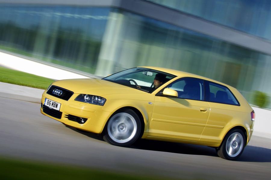  Audi A3 2.0 TDI (8P) 2003 года  (UK) (фото 1 из 10)